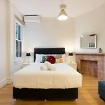 4 Bedroom Haven Spacious Terrace @Bondi Junction